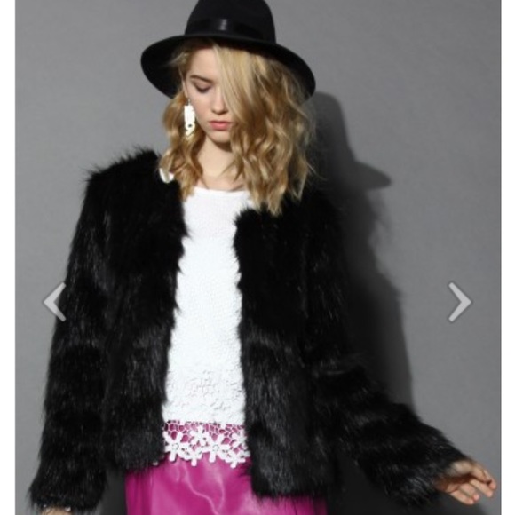 My chic faux fur in black - Picture 15 of 16